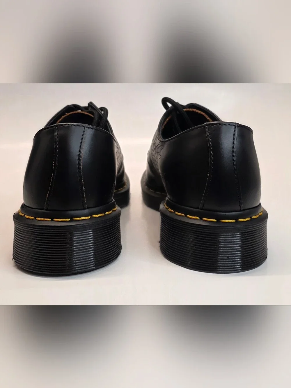New  Dr. Martens 1461 Phoenix 3-Eye Oxford Shoes Smooth   Leather Men's Size 8